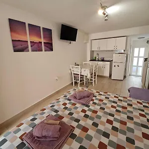 Neva Apartman